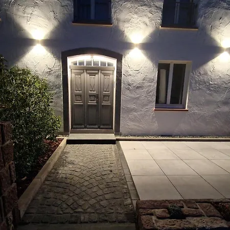 Im Ehemaligen Gesindehaus Welschbillig