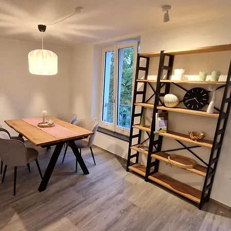 Im Ehemaligen Gesindehaus *